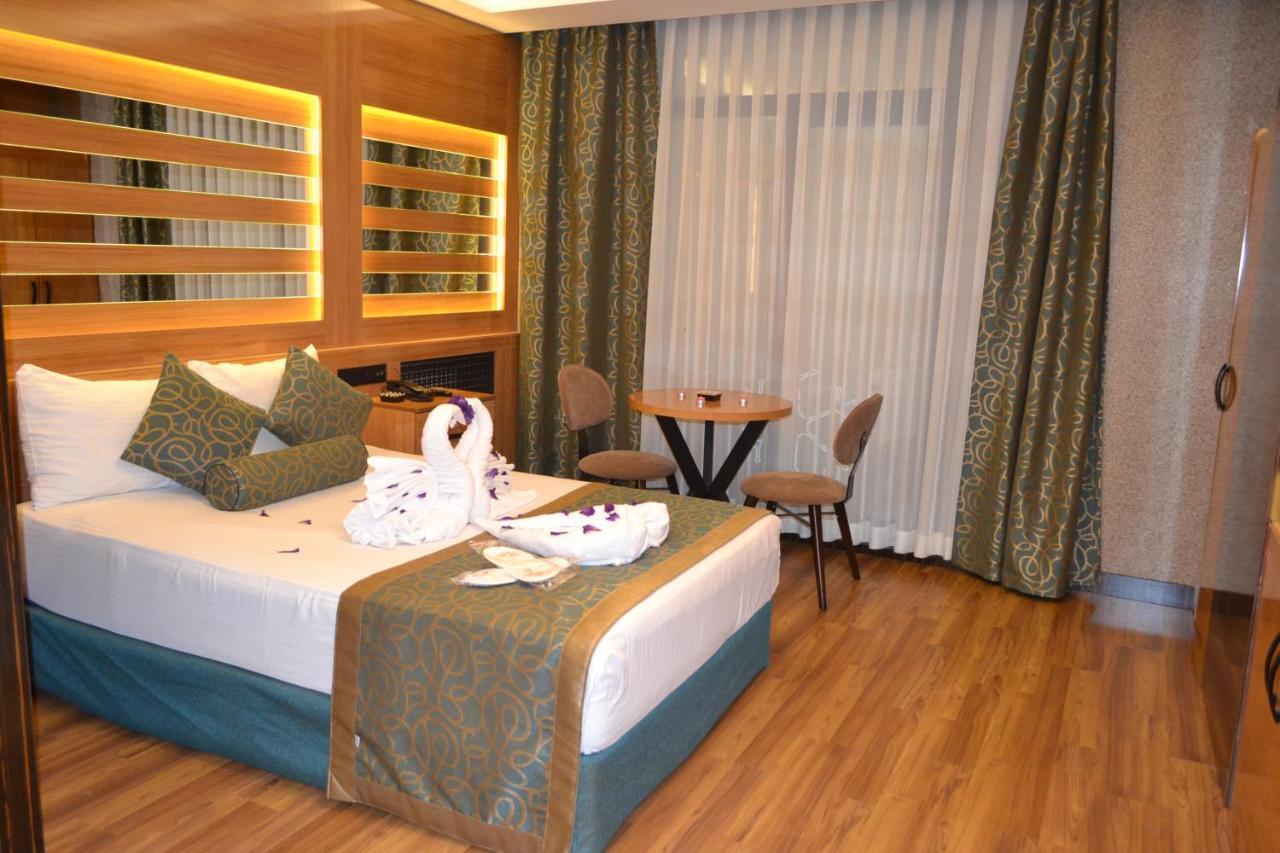 Gumus Palace Suites Istanbul Bagian luar foto